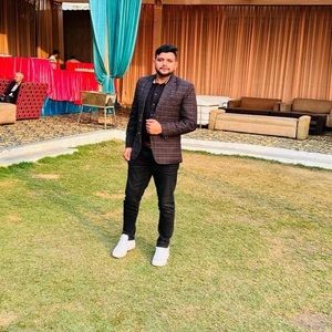 Meet your Posher, Deepak